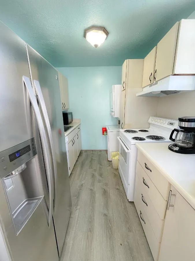 Chic Waikiki Skytower Apartment Condo هونولولو